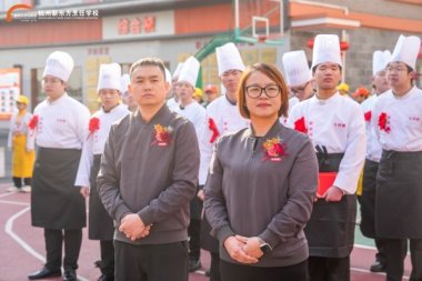 �����|����W(xu��)У�l(xi��ng)���У������W(xu��)�Ӯ��I(y��)�ύ��g�͕��A�M�Y(ji��)��